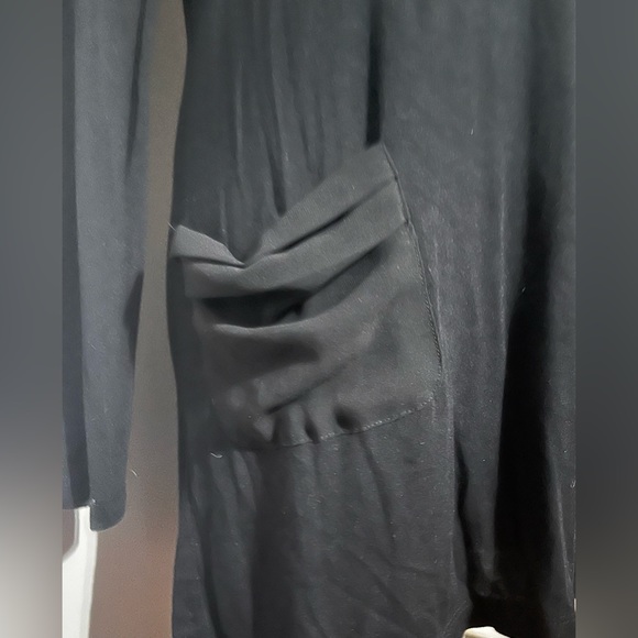 NWOT LOGO Long Sleeved Tunic w/ Pockets and Bussel in Black!! - Picture 2 of 8